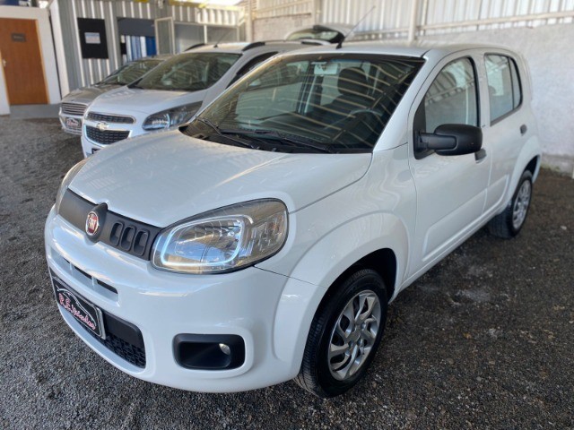 UNO ATTRACTIVE 1.0 COMPLETO 2016