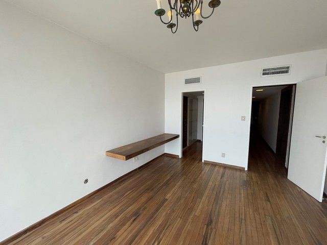 Apartamento para venda possui 360 metros quadrados com 4 quartos em Copacabana - Rio de Ja - Foto 9