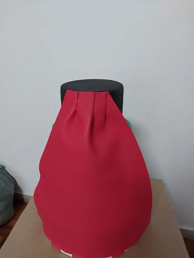 Bolo falso super heróis  - Foto 4