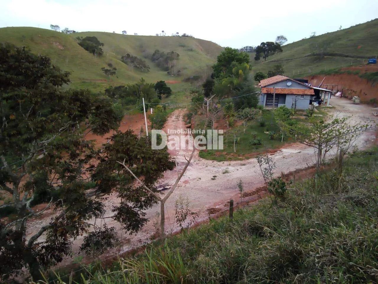 Sítio à venda, 2 quartos, Registro - Taubaté/SP