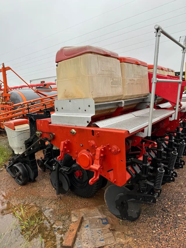 Plantadeira 8 linhas Jumil pantográfica 2880 - Foto 4