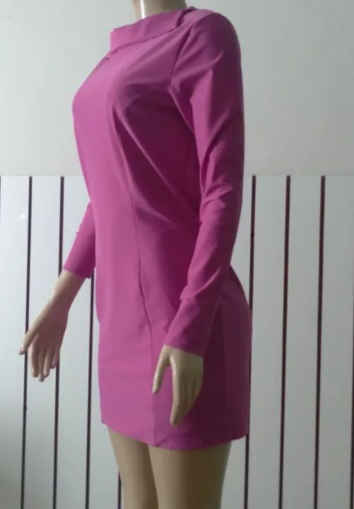 Vestido feminino modelo curto justo em malha poliamida mangas longas  - Foto 3