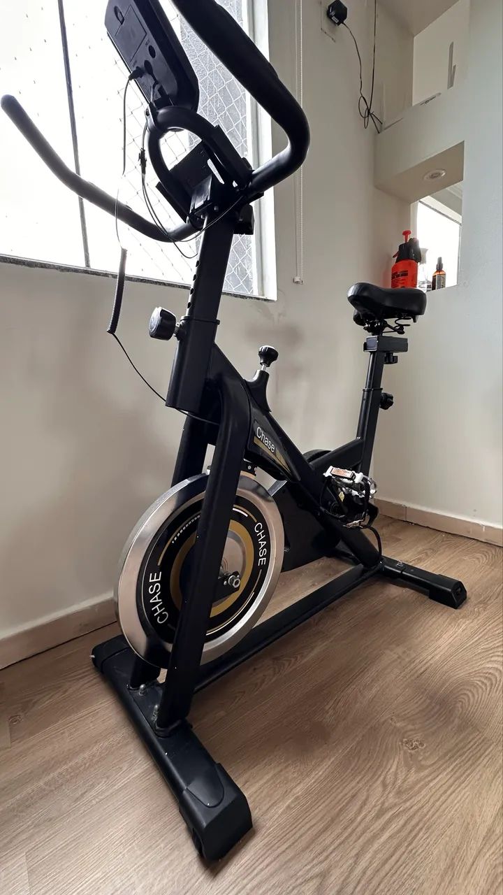 Bicicleta ergométrica seminova - Foto 4