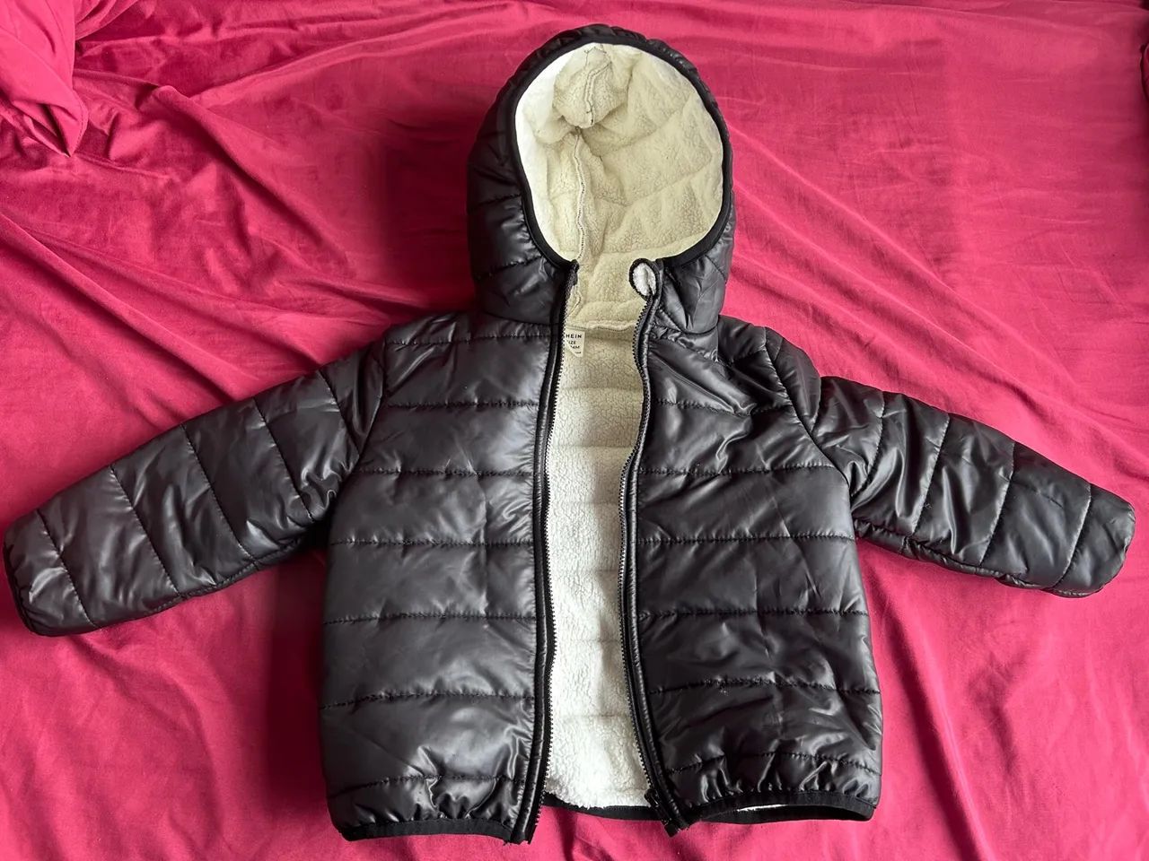 Jaqueta Infantil NOVA com Capuz - Conforto e Estilo
