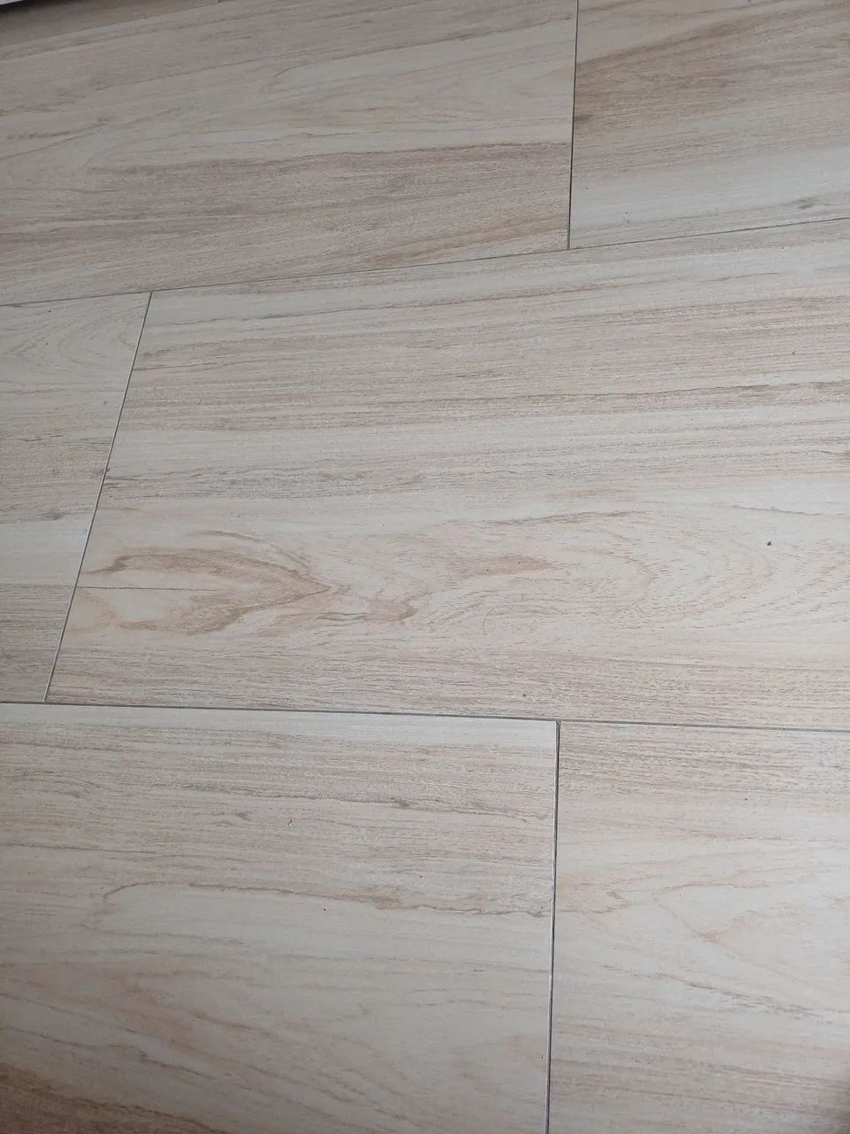 Piso Porcelanato Bege Claro