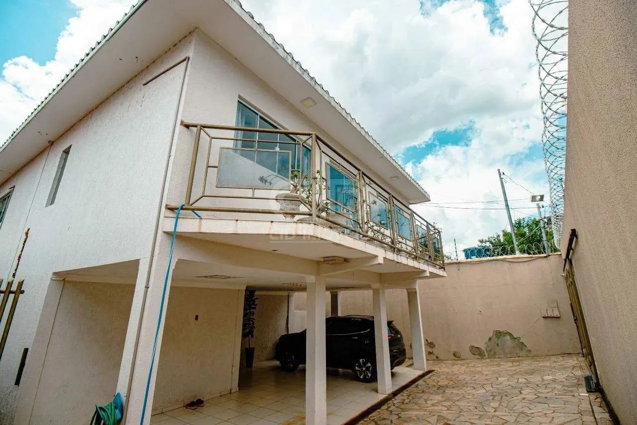 Sobrado á Venda com 4 suítes no bairro Poção - Foto 2