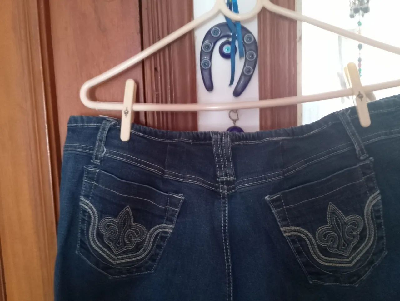 EXCELENTE QUALIDADE E ESTADO DE JEANS USADO POUQUÍSSIMAS VEZES  - Foto 3