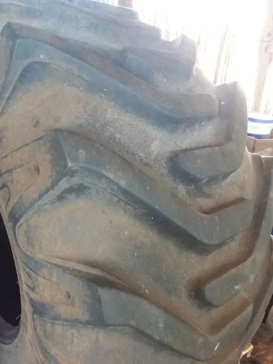 Pneu pirelli 28L26 semi novo - Foto 3