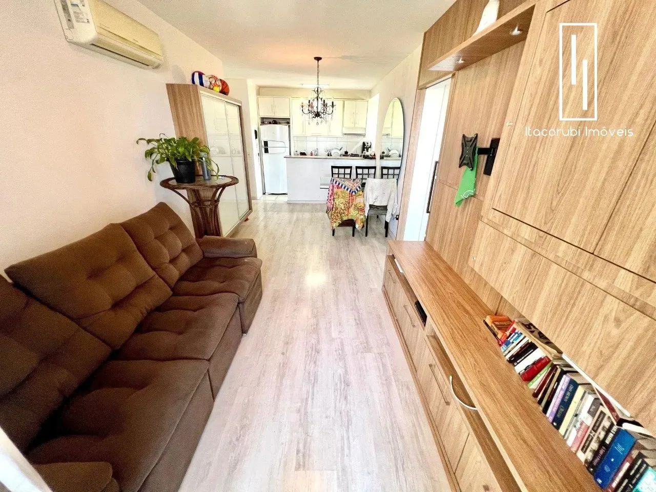 APARTAMENTO DE 3 DORMITÓRIOS COM VISTA MAR