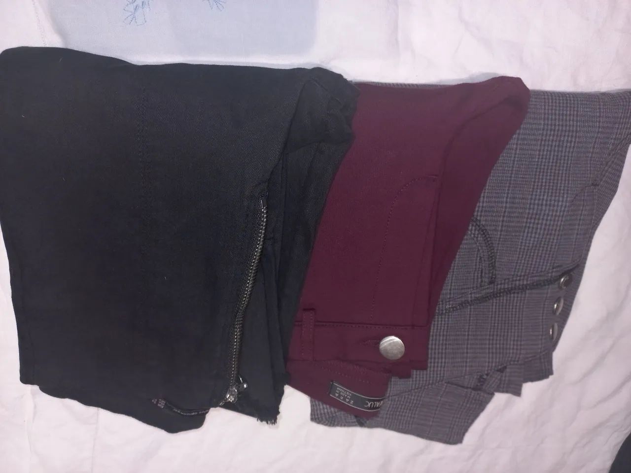 Calças Infantis Lindas- Tamanho P, Semi Novas