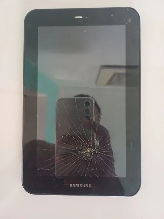 2 Tablets Sansung e 1 Ipad mini  ( para peças ou reparo ) - Foto 4