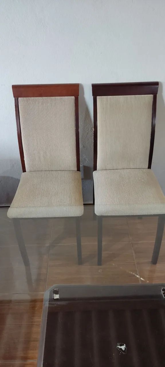 Mesa de vidro reforçado + cadeiras - Foto 3