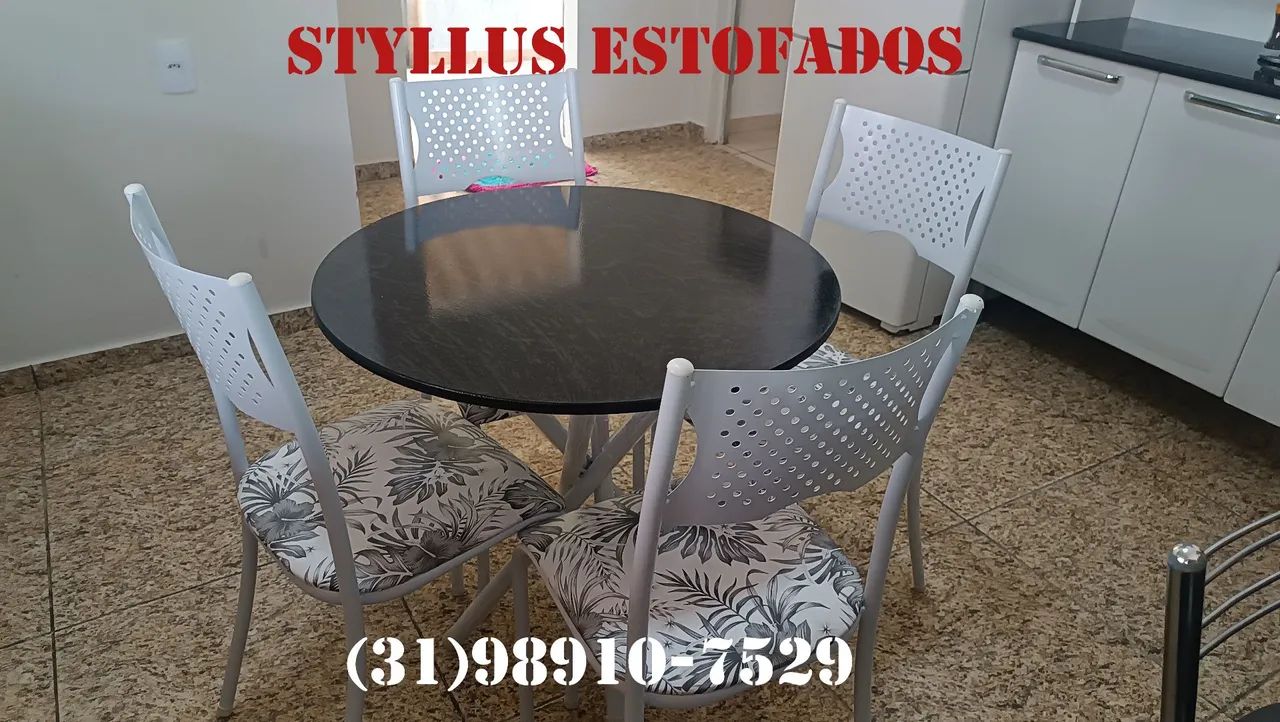 Mesa tubular de 4 cadeiras 