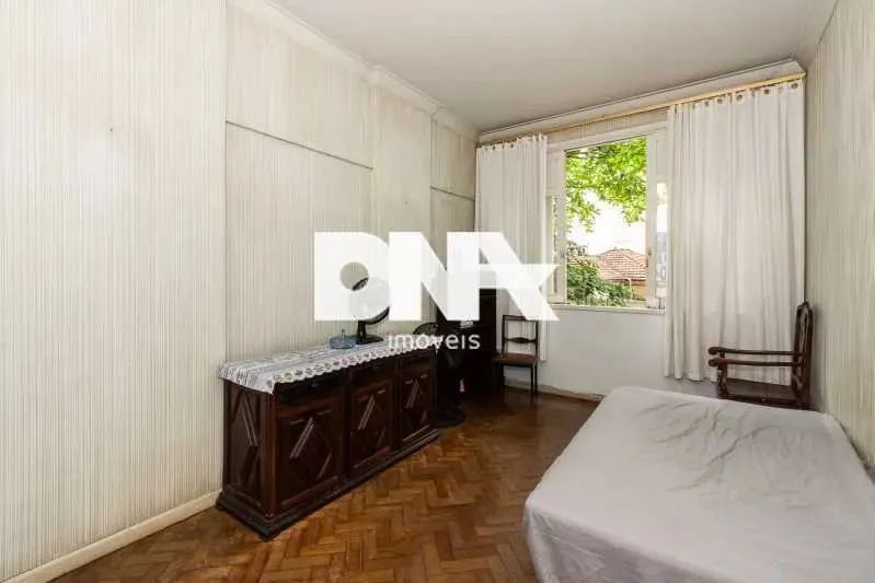 Apartamento - / Residencial / Copacabana