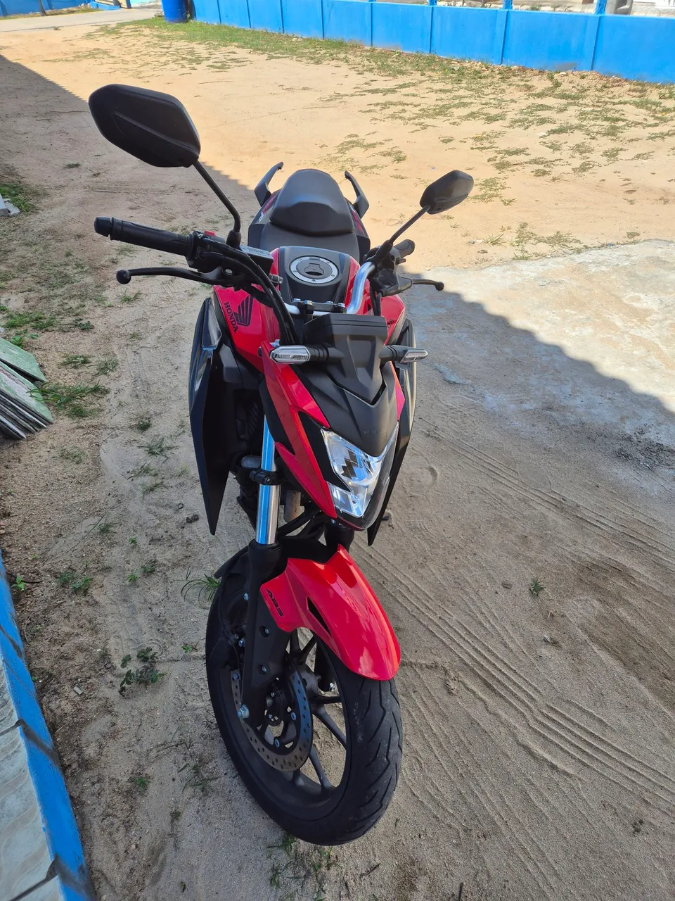 VENDO CB300F TWISTER ABS 2023 ESTARO DE ZERO KM