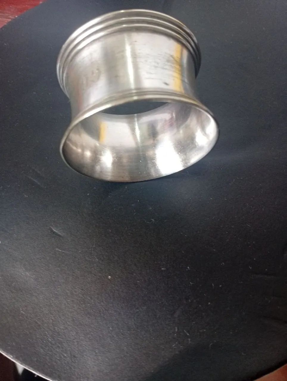 Vendo dois apoio para guardanapos em prata  - Foto 5