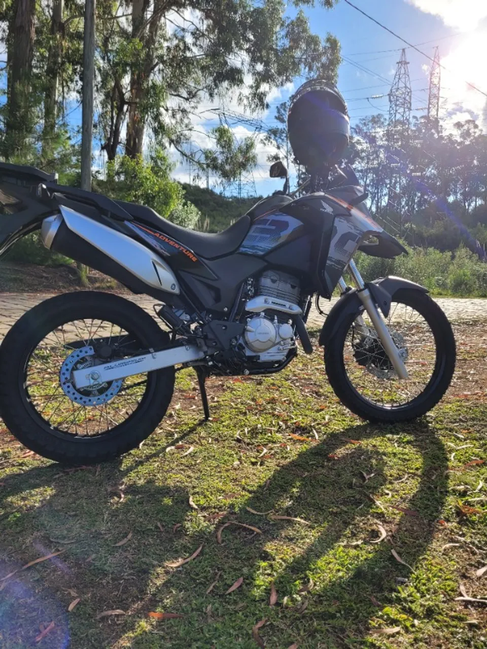 XRE 300 adventure