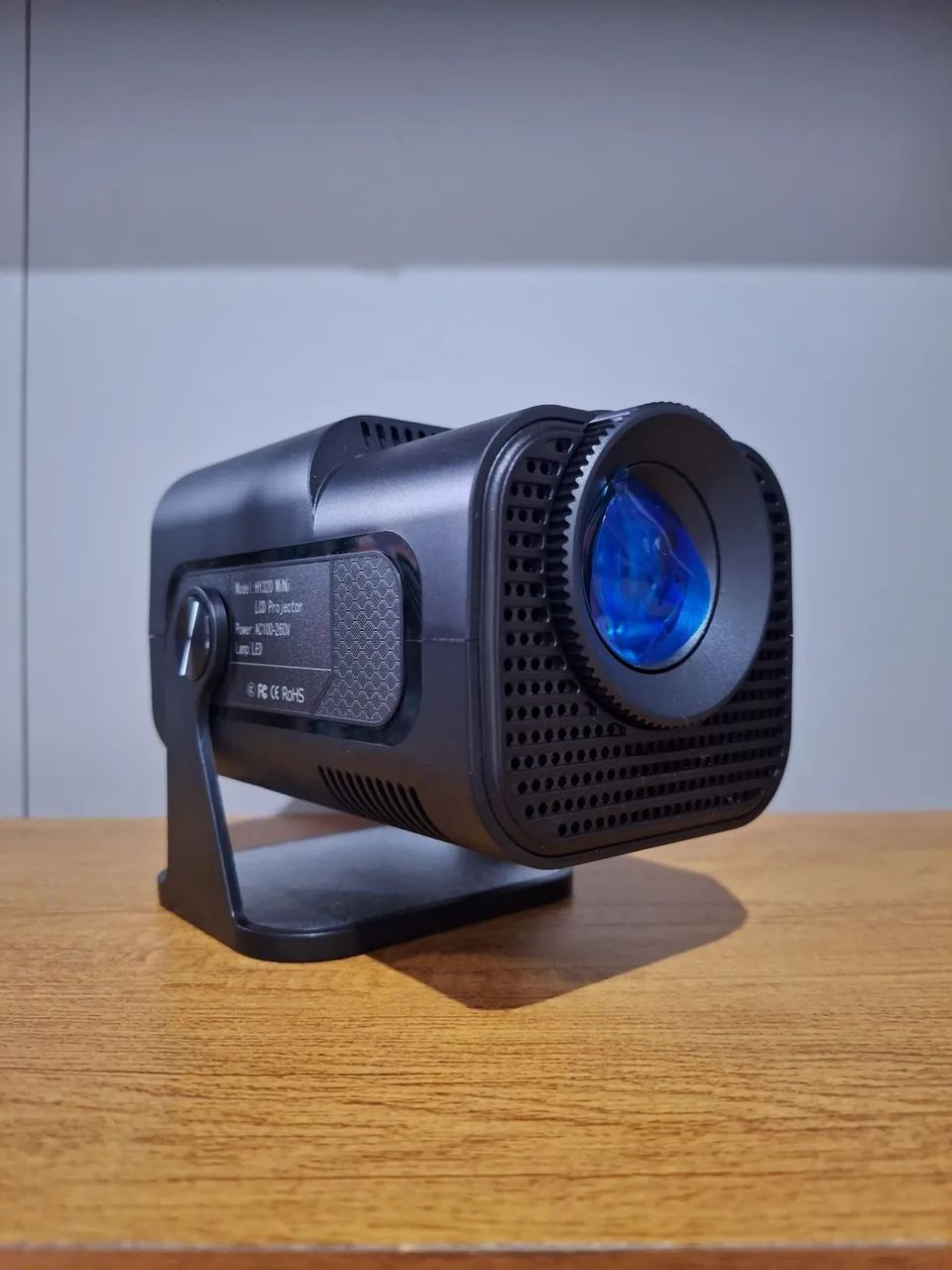 Projetor HY320 Mini com Caixinha - Foto 4