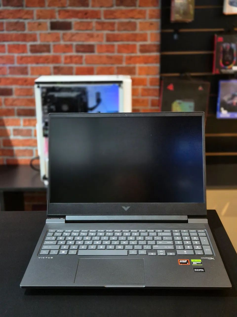 Notebook Gamer HP Victus - RTX 4070 / R7 8845HS - Foto 2