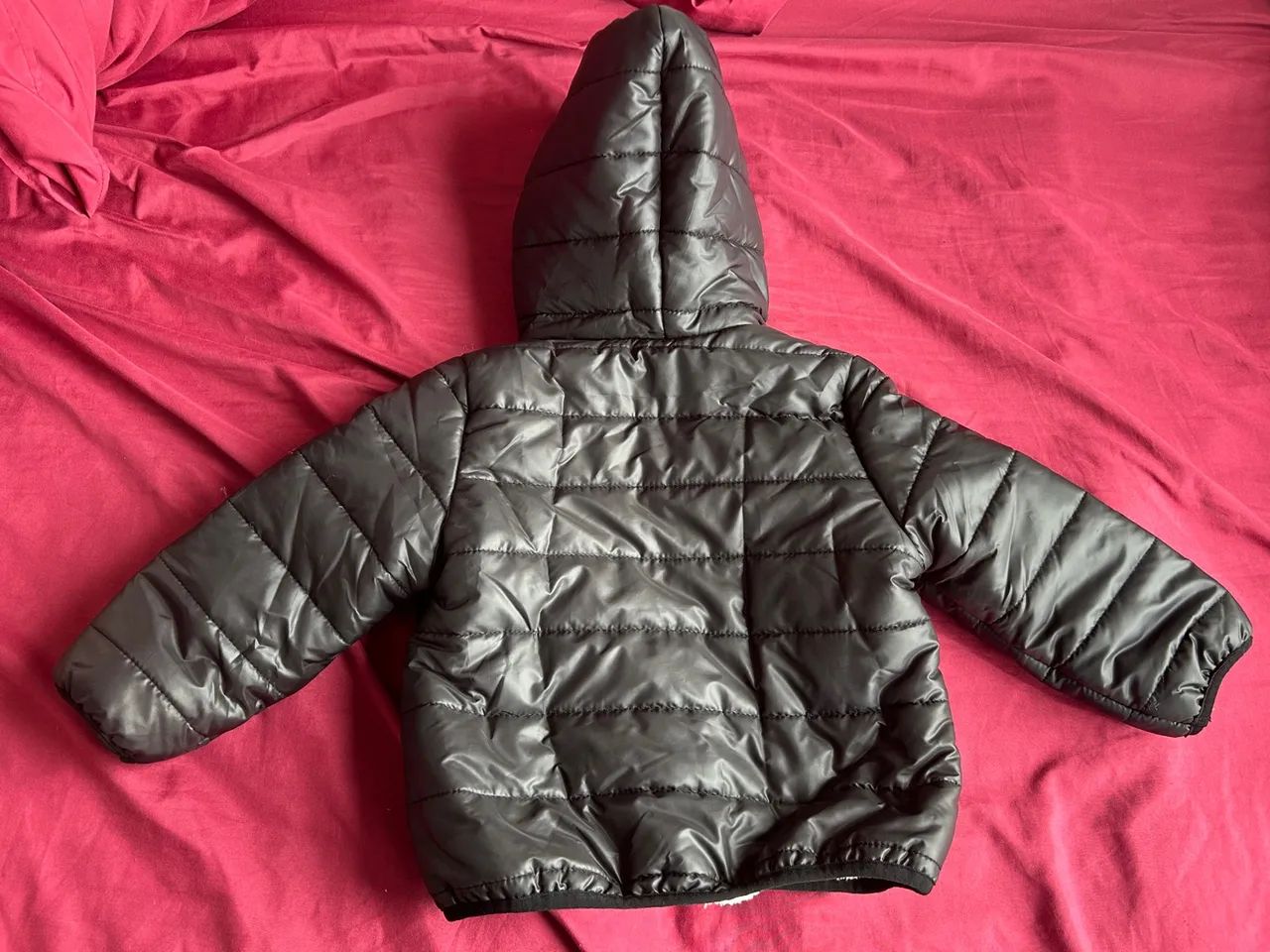 Jaqueta Infantil NOVA com Capuz - Conforto e Estilo - Foto 3