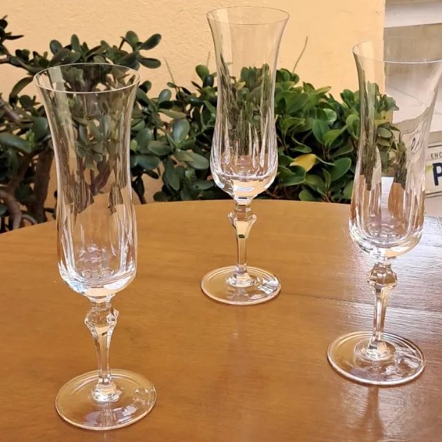 Taças de Champanhe / Espumante STRAUSS - Cristal lapidado com Gravação na Base - Jogo c/ 6 - Foto 6