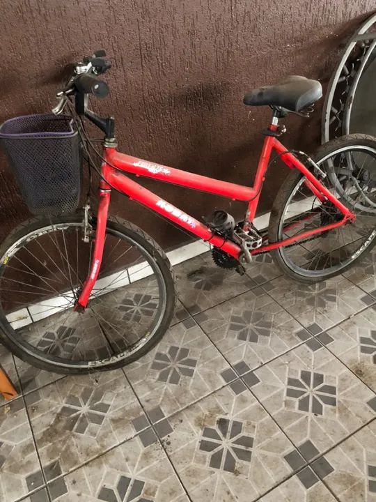 Bicicleta vermelha com marcha - Foto 3