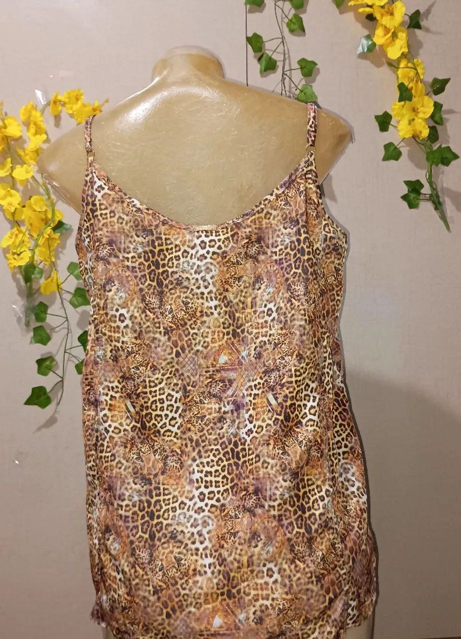 Blusa de Alça estampa de leopardo com renda - Foto 2