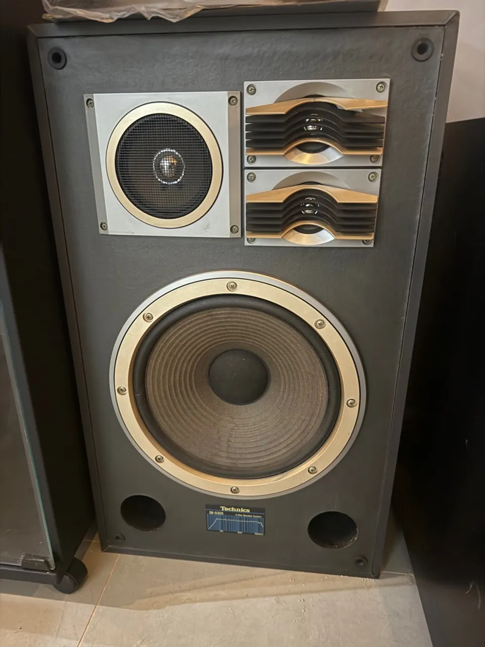 Caixa de Som Technics SB-G305 - Som Potente e Qualidade