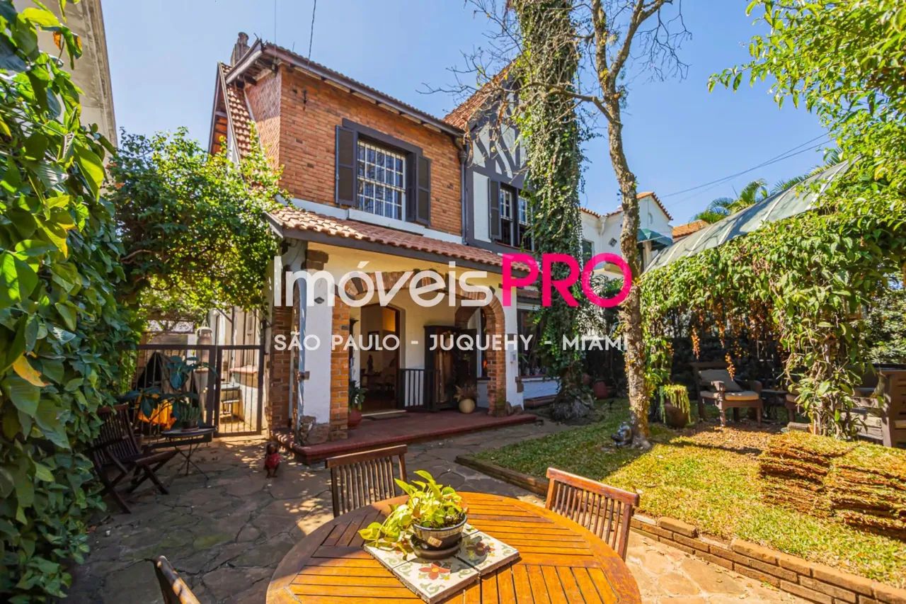 Casa dos Seus Sonhos no Jardim Paulista: Espetacular e Disponível para Locação