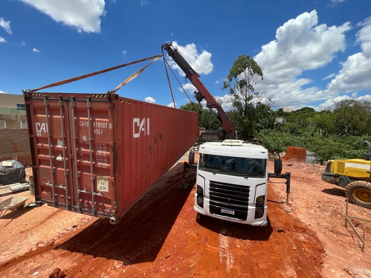 Container/contêiner marítimos 