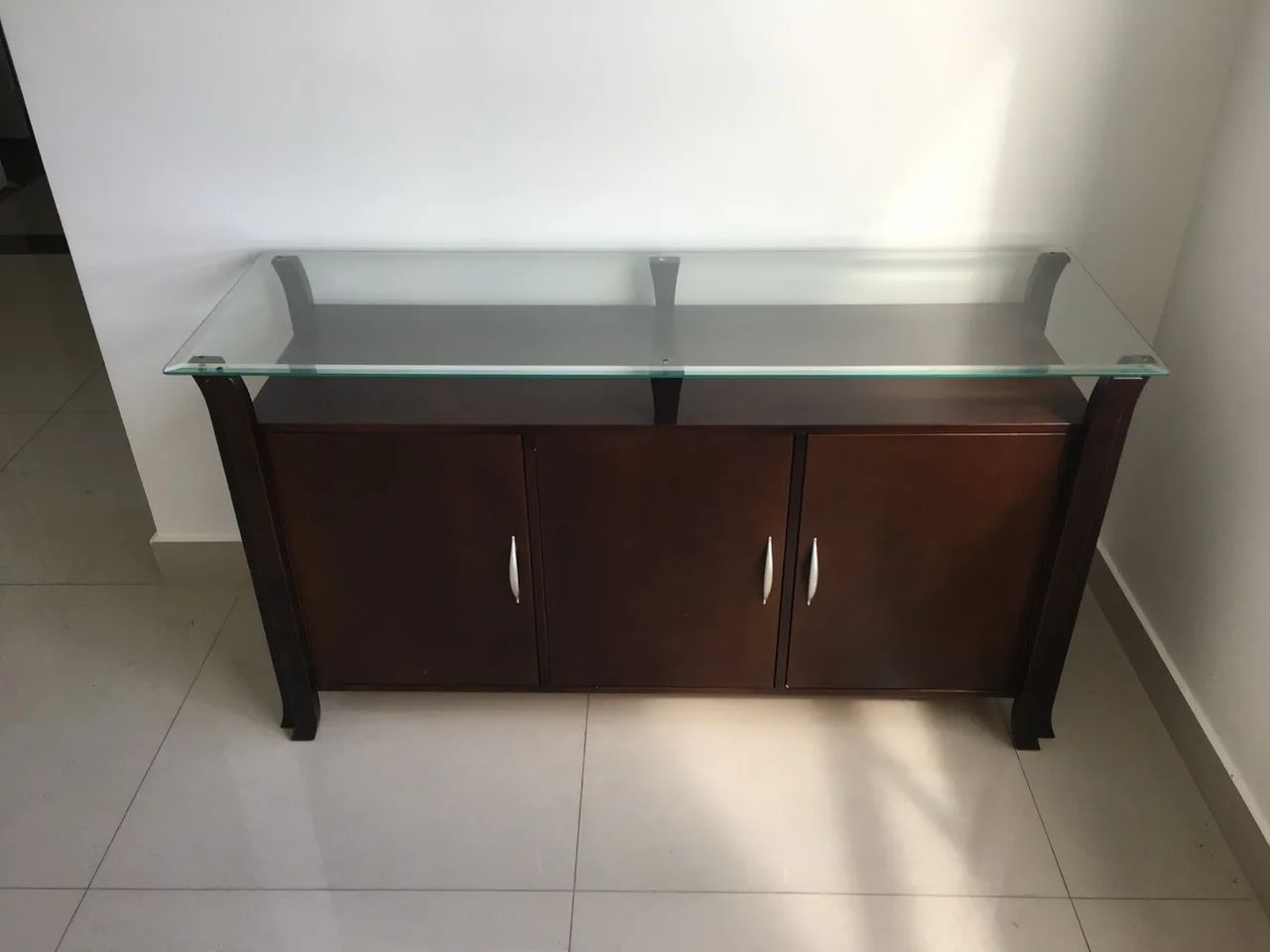 Mesa e armário  - Foto 4
