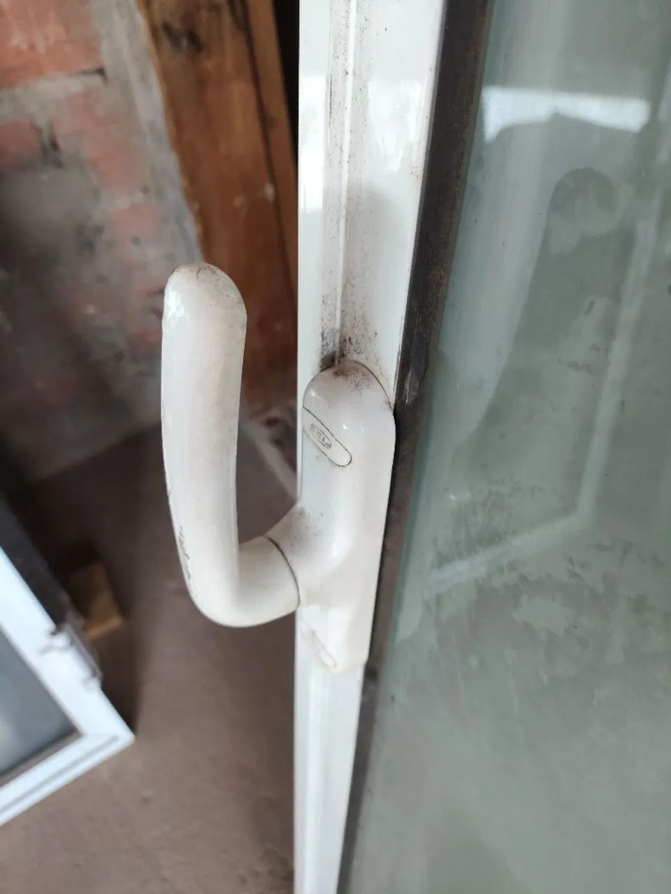 Aluminum window with double glazing64962668889218122