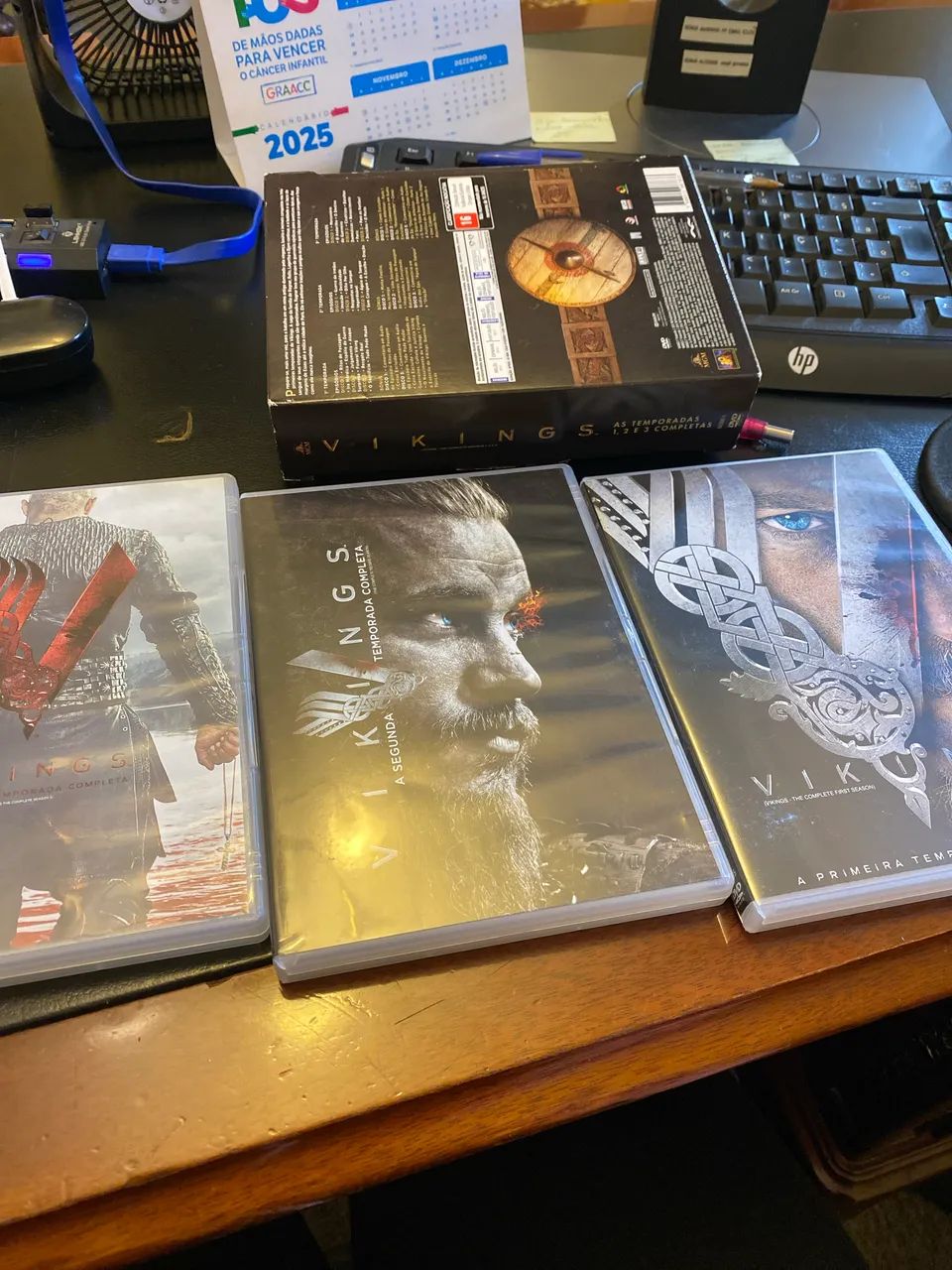 Box DVD Vikings Temporadas 1,2 e 3  - Foto 2