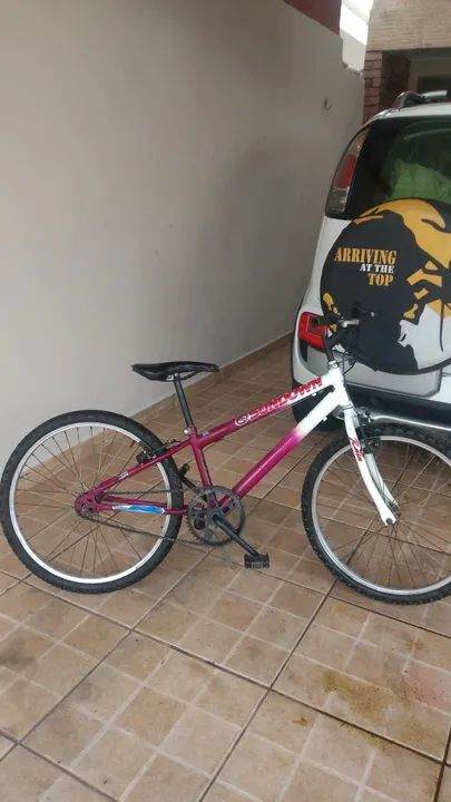 Bicicleta aro 24 médio adolescente pneus bons está ótima deprocedencia  - Foto 2