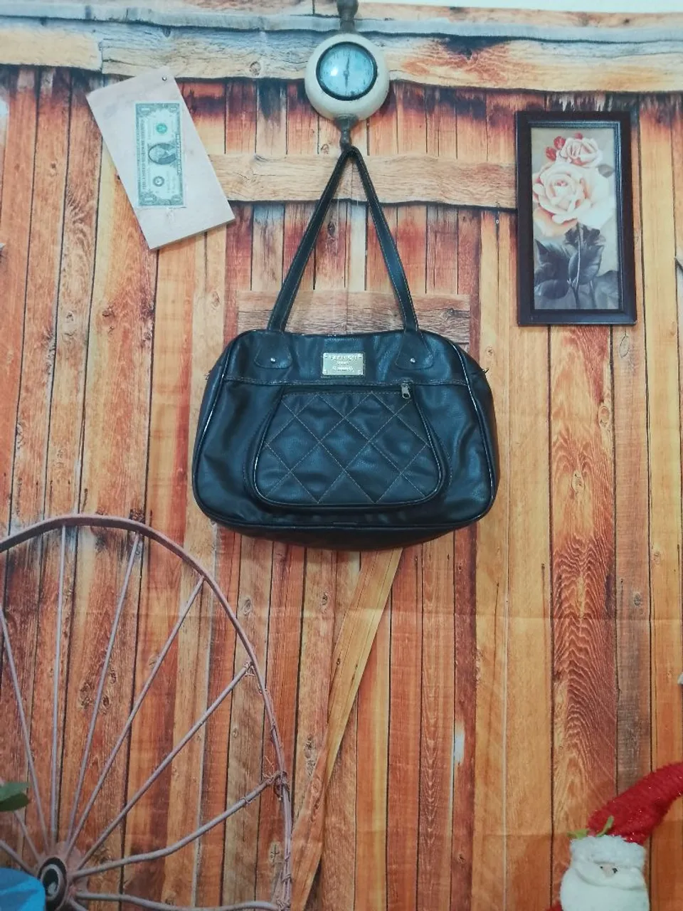 Bolsa tamanho médio semi-nova