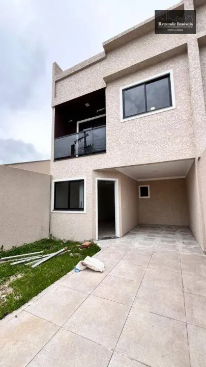 Sobrado com 3 quartos à venda, 125 m² por R$ 720.000 - Xaxim - Curitiba/PR