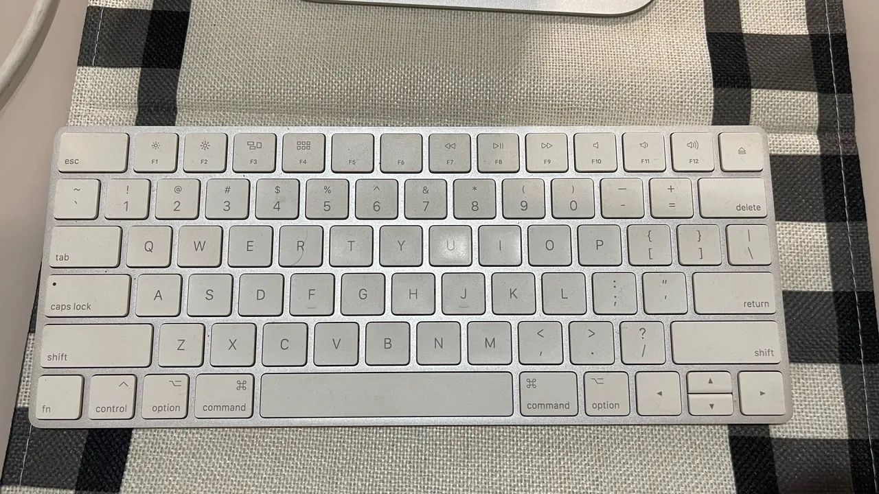 Mac (21.5-inch, 2017) - 2.3GHz - Foto 2