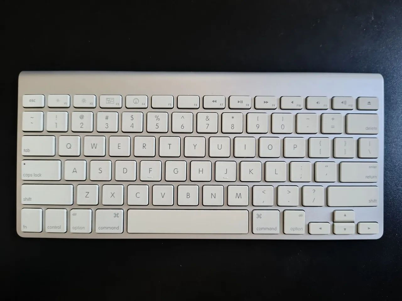 Teclado Apple Magic Keyboard - Sem Fio
