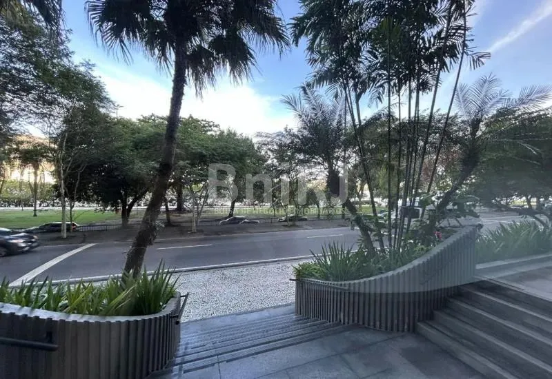 ALUGO EXCELENTE APARTAMENTO DE 125m2 COM 3 QUARTOS, SUITE, VAGA, SILENCIOSO, VISTA VERDE N