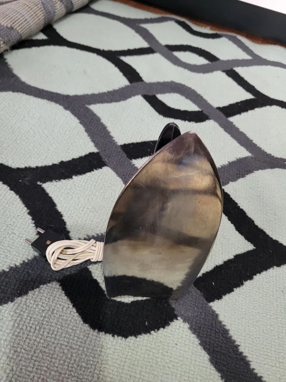 Ferro de passar antigo  - Foto 2