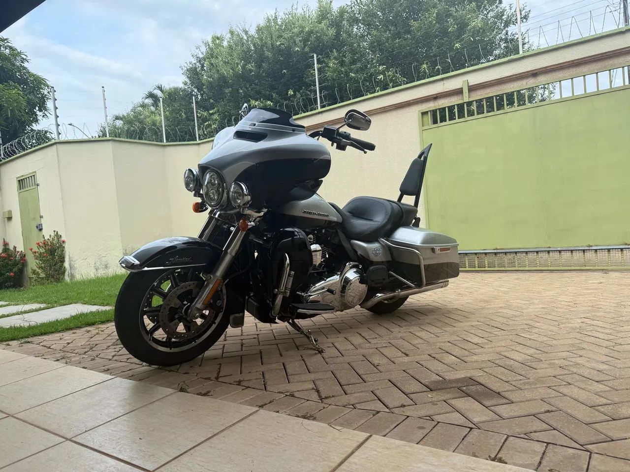 HARLEY DAVIDSON ULTRA LIMITED FLHTK  - Foto 7
