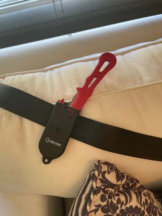 Nadadeiras Scupabro, sinalizador e cinto de mergulho - Foto 6