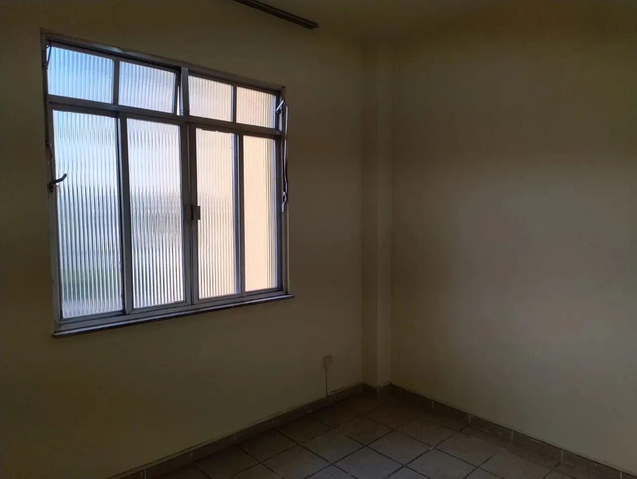 VALOR DO ALUGUEL ESTÁ INCLUIDO O VALOR DO CONDOMINIO