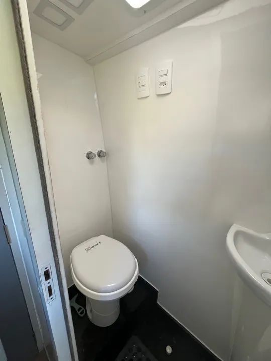 Vendo Motorhome Mercedes sprint 2013 casa montada 2024 - Foto 4