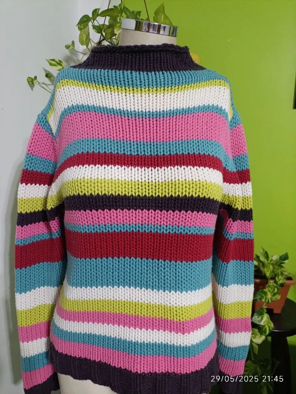 Suéter Colorido em Tricot - importado - C&A.