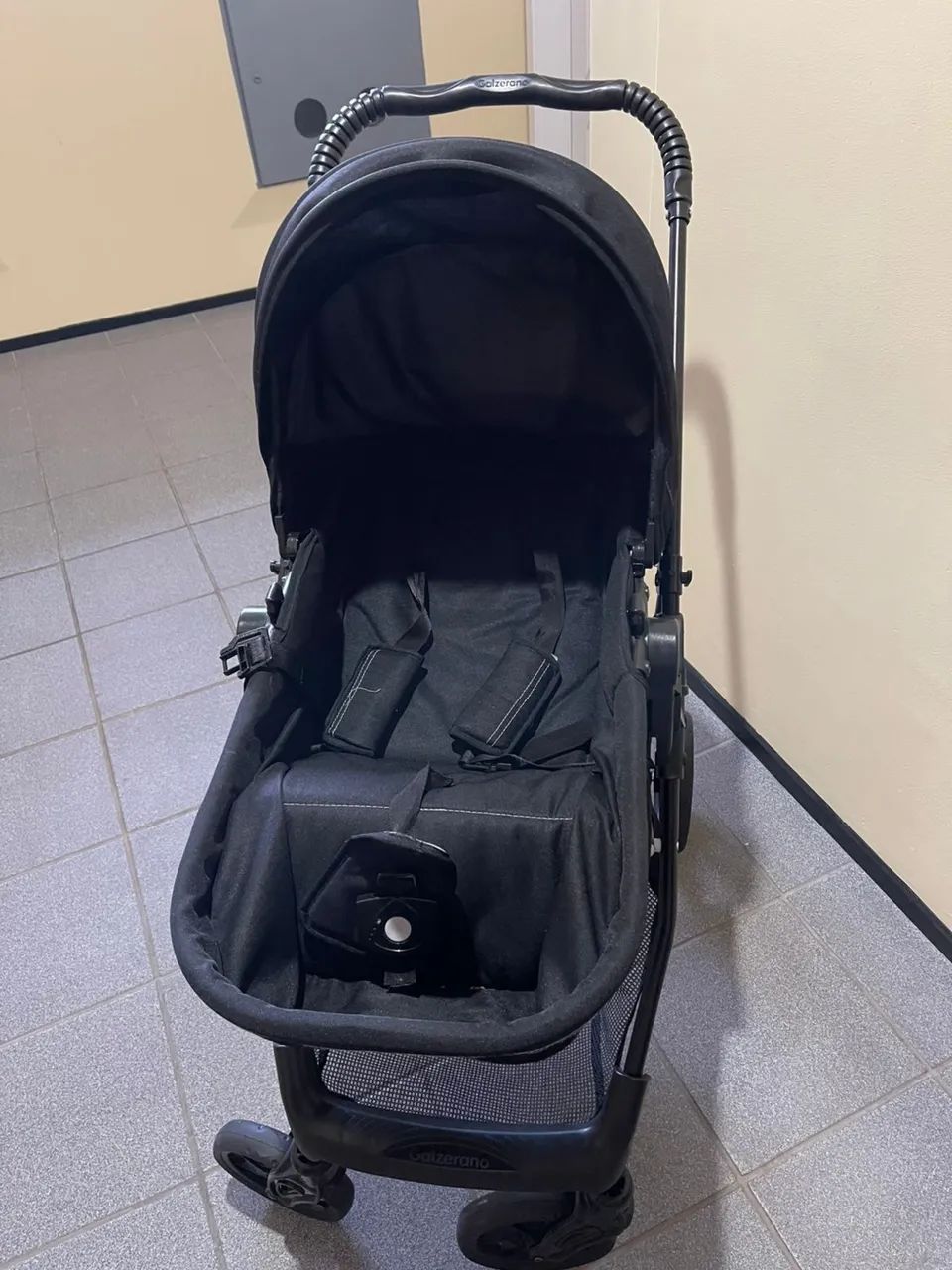 Carrinho de bebê Moisés 