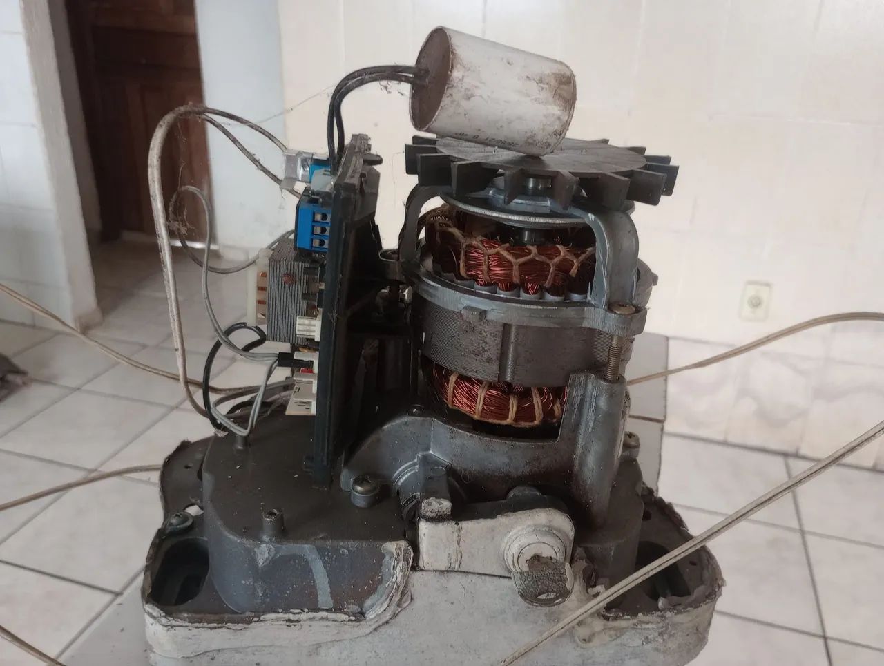 Troco motor de portão vertical 63824077256195123