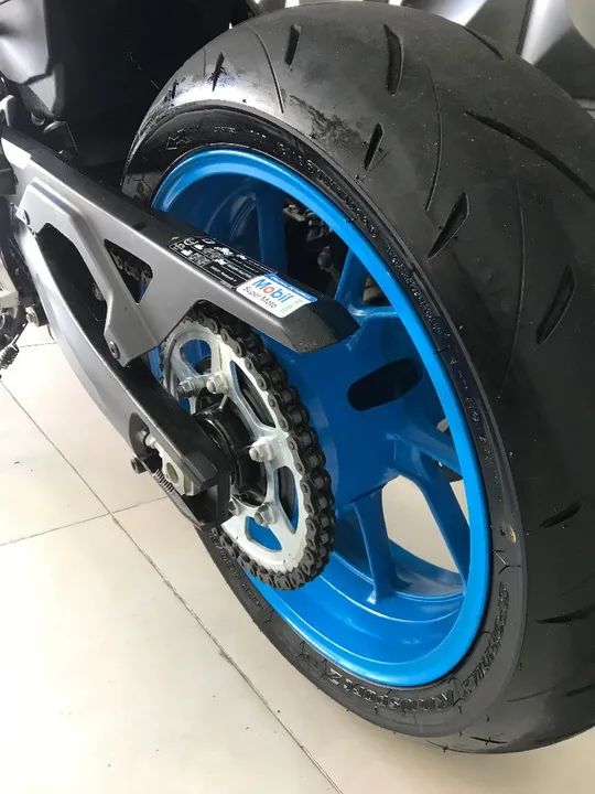 SUZUKI GSX 8S ANO 2025 COM APENAS 2 MIL KM  - Foto 9
