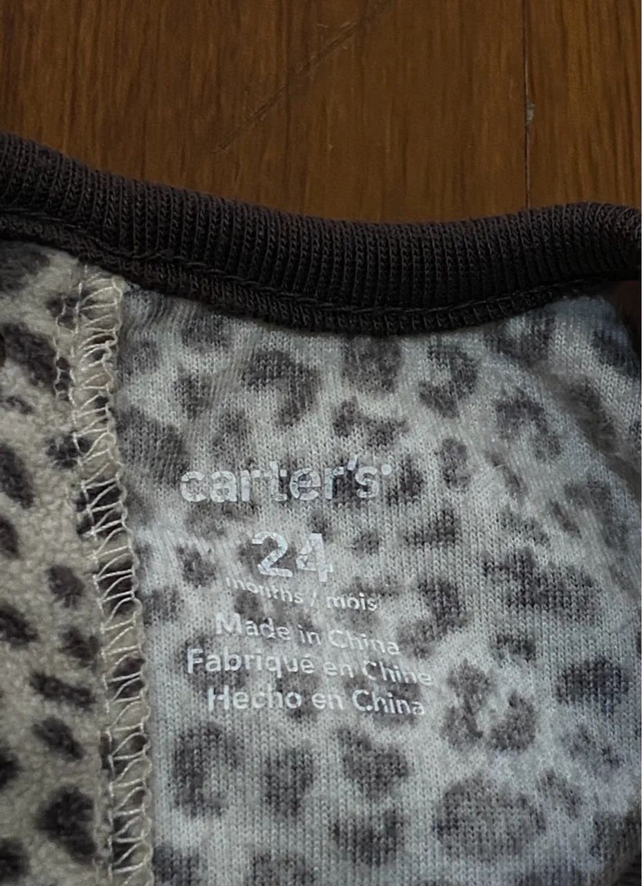 Macacão carters 24m oncinha menina em fleece - Foto 4