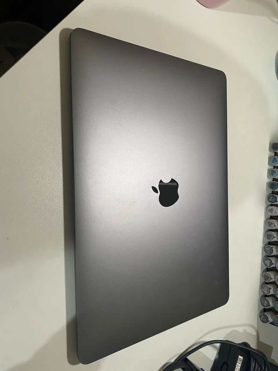 MacBook Air M1（8GB / 256GB）+Magic mouse Macbook Air 13,3” Apple M1 8GB - 256GB SSD Dourado - Macbook